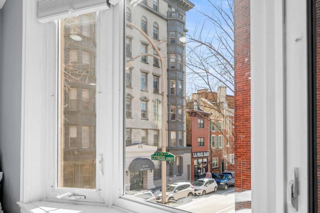 New! Cozy Apt In Center City! Philadelphia Eksteriør billede
