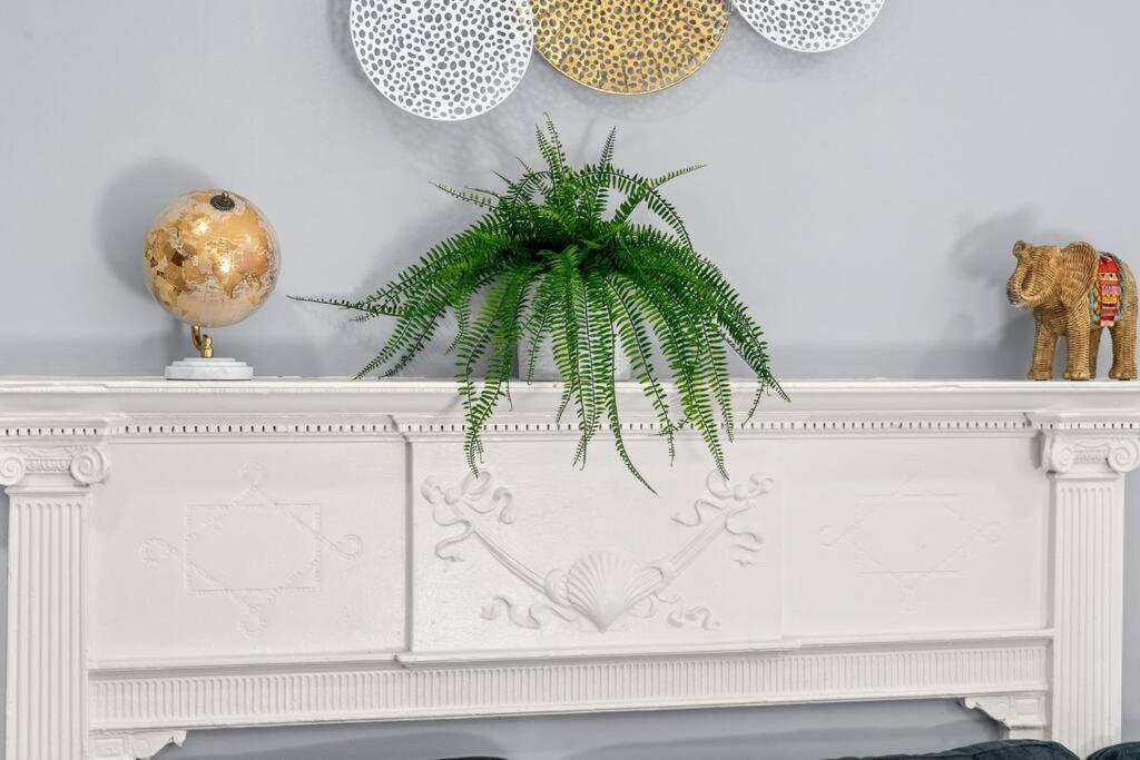 New! Cozy Apt In Center City! Philadelphia Eksteriør billede