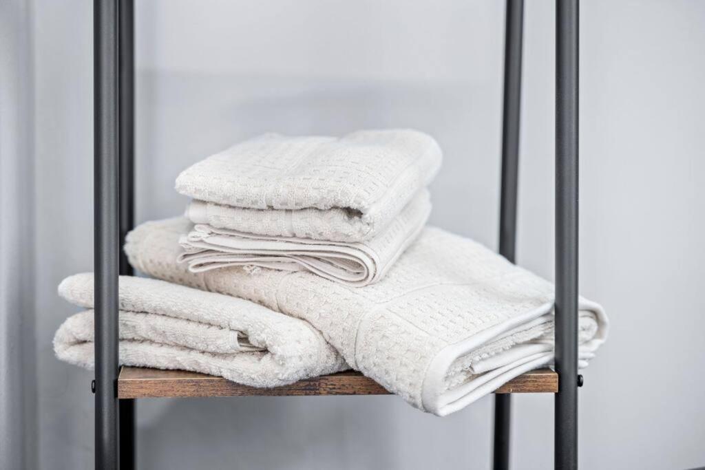 New! Cozy Apt In Center City! Philadelphia Eksteriør billede